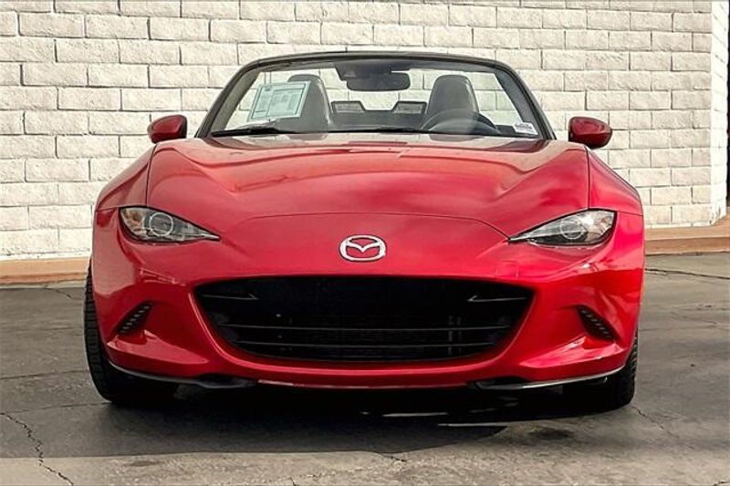 2016 Mazda MX-5 Miata Grand TouringImage 2