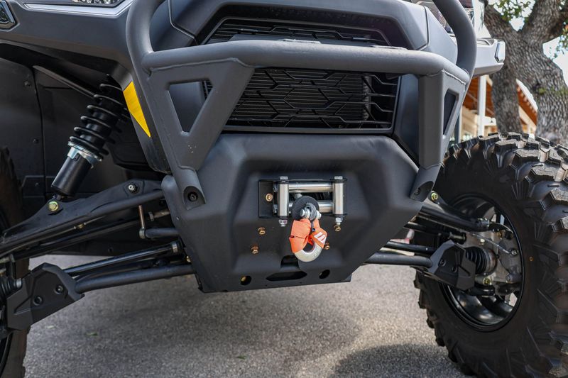 USED 2025 CAN-AM DEFENDER MAX LONE STAR HD10 Image 8