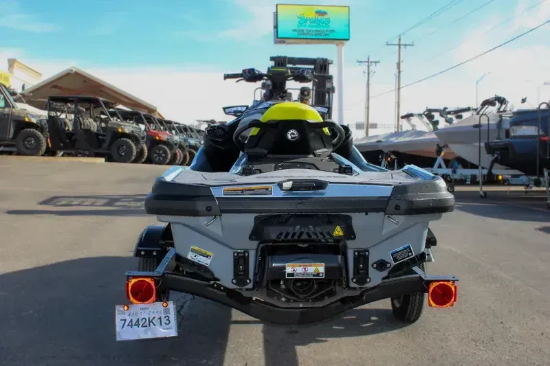2025 SEADOO RXTX 325 WITH SOUND SYSTEM ICE METAL AND MANTA GREEN Image 4