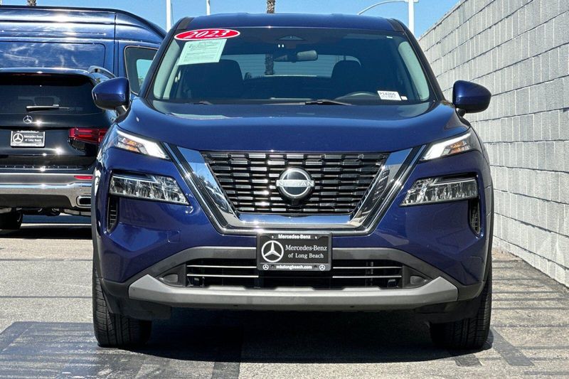 Used 2023 Nissan Rogue SVImage 9