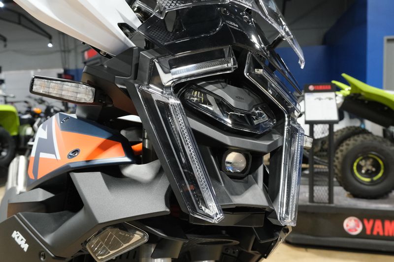 NEW 2026 KTM 1390 SUPER ADVENTURE R OT Image 9