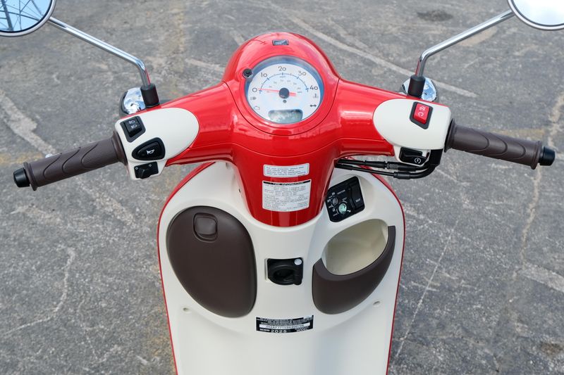 NEW 2025 HONDA METROPOLITAN Image 18
