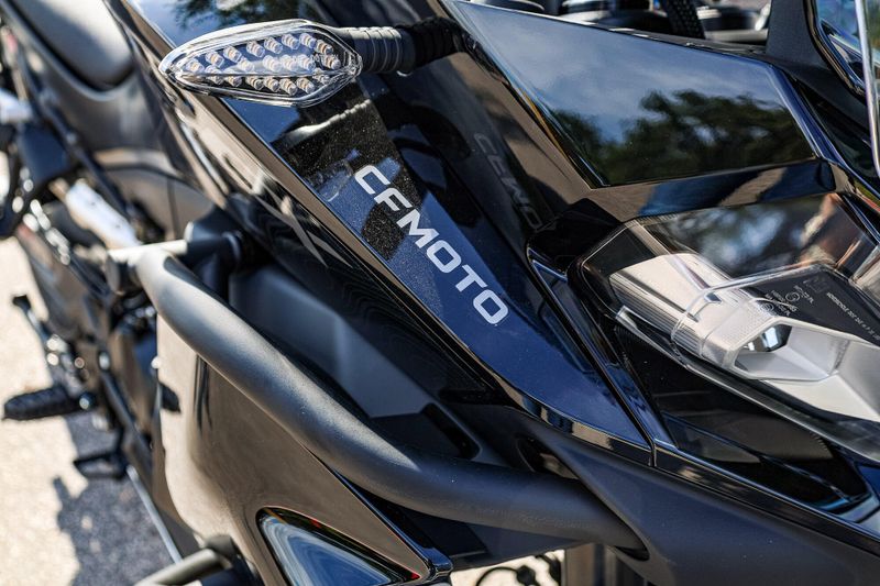 New 2025 CFMOTO IBEX 800E  GEM BLACK Image 6