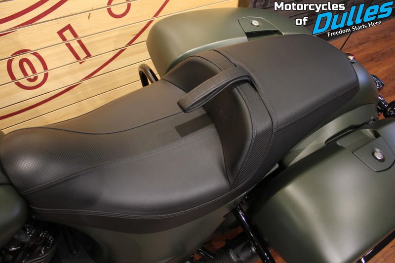 2023 Indian Motorcycle Chieftain Dark HorseImage 12