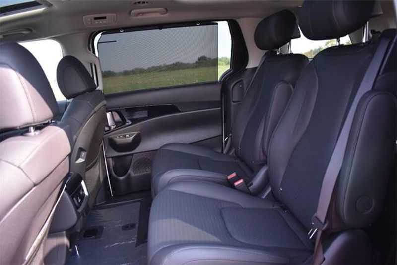 New 2025 Kia Carnival Hybrid SX PrestigeImage 20