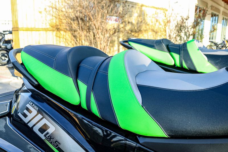 2023 Kawasaki Jet Ski Ultra 310 310LXS Image 10