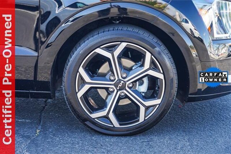 Used 2024 Kia Niro Plug-In Hybrid SXImage 12