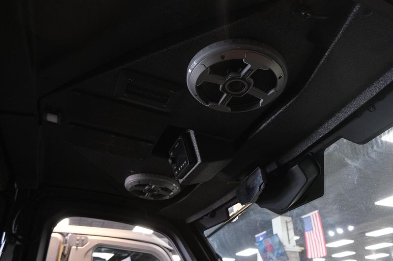 NEW 2025 POLARIS RANGER CREW XD 1500 NORTHSTAR EDITION ULTIMATE Image 8