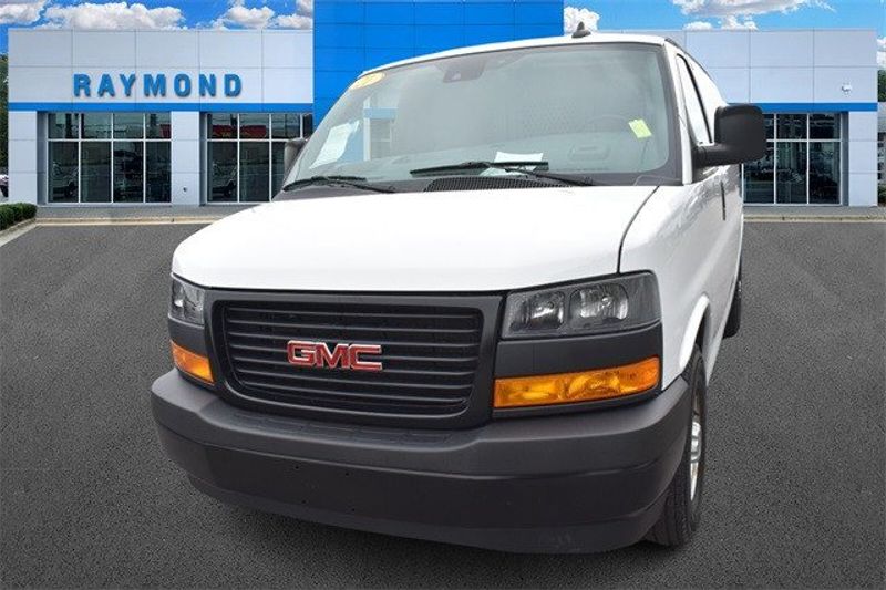 2021 GMC Savana 2500 Work VanImage 7