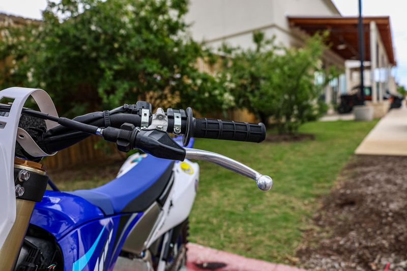 2020 Yamaha YZ450FX  TEAM BLUE Image 17