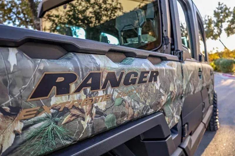 NEW 2025 POLARIS RANGER CREW XD 1500 NORTHSTAR EDITION ULTIMATE Image 17