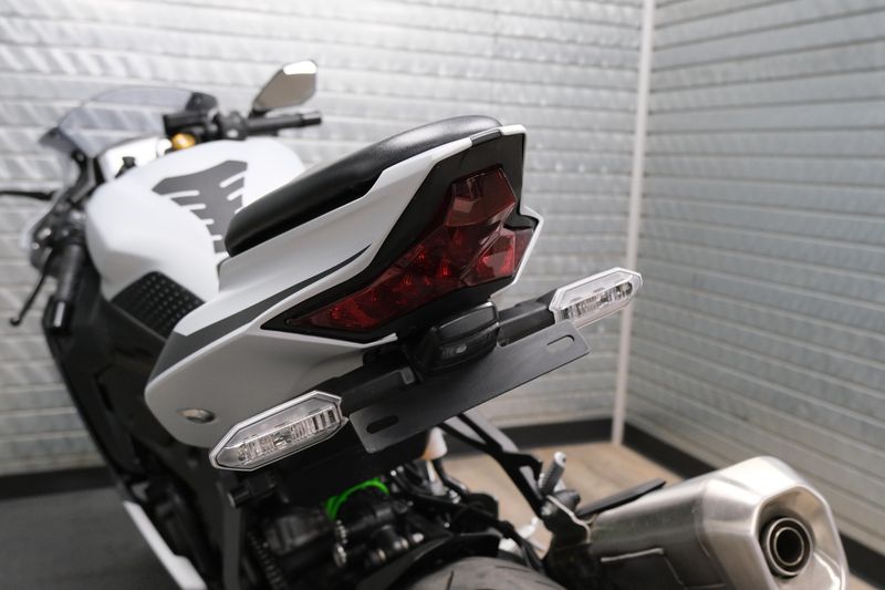 USED 2025 KAWASAKI NINJA ZX4RR ABS Image 15