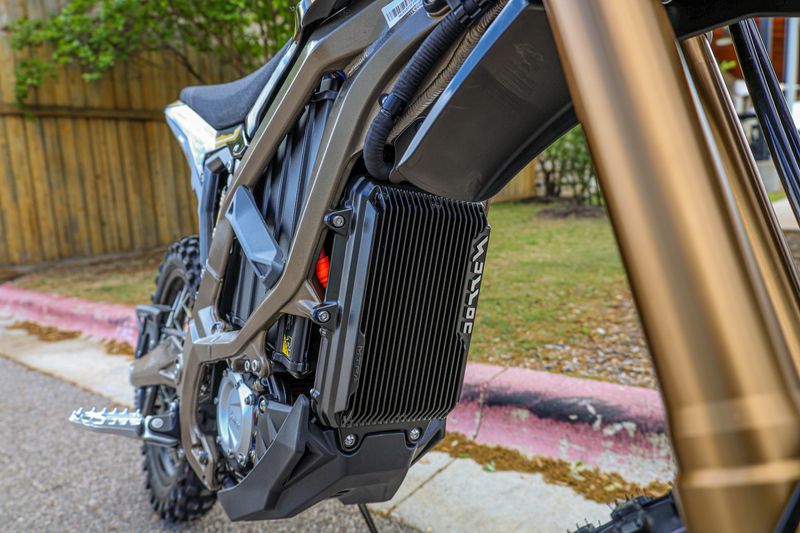 NEW 2025 SURRON ULTRA BEE X Image 17