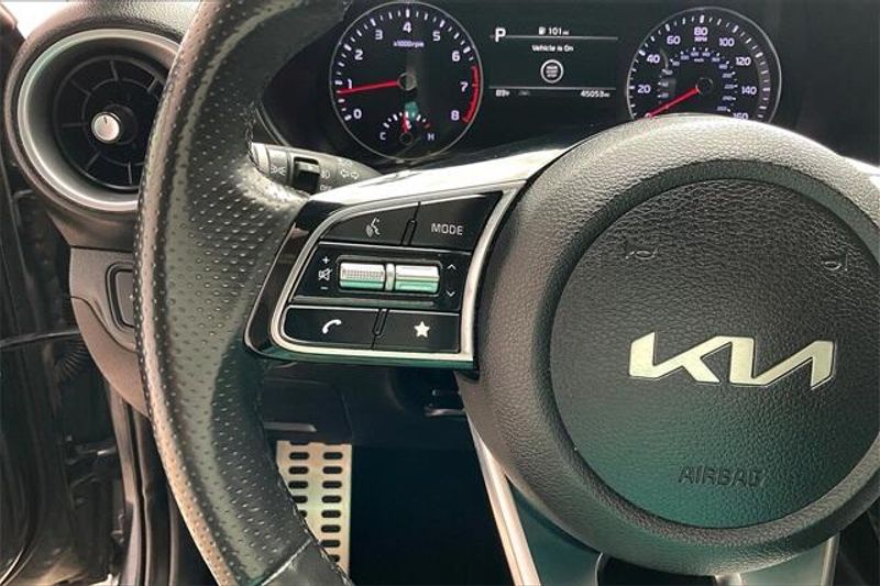2024 Kia Forte GT-Line photo 17