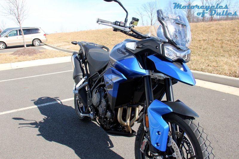 2023 Triumph Tiger 850 in a Graphite/Caspian Blue exterior color. Motorcycles of Dulles 571.934.4450 motorcyclesofdulles.com 
