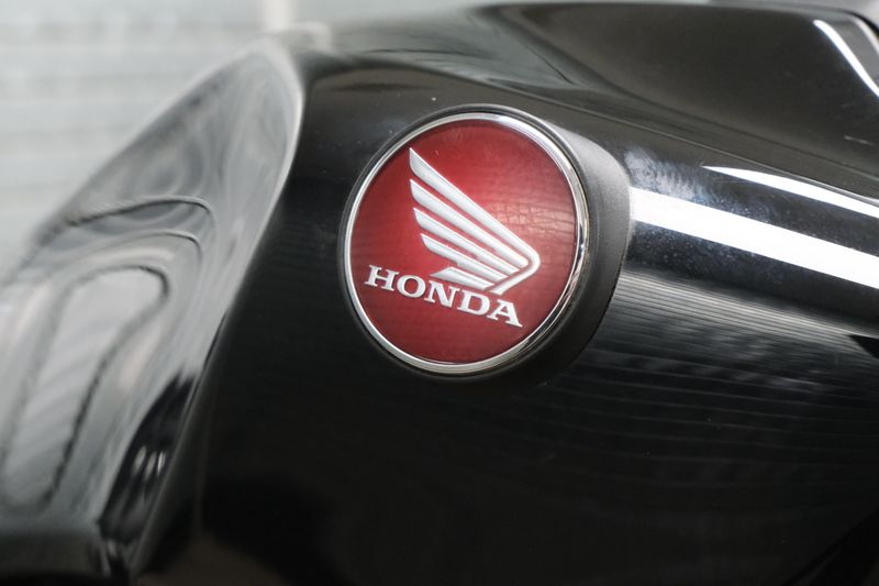 USED 2023 HONDA CB1000R Image 11