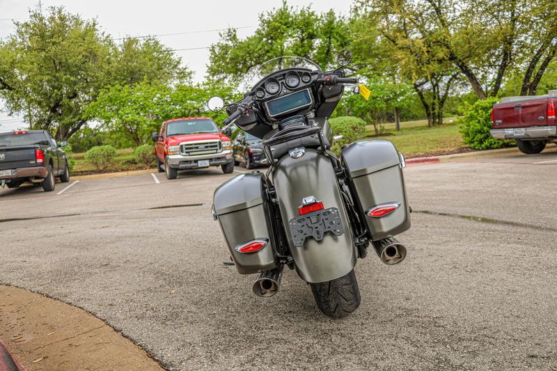 USED 2023 BMW R 18 B Image 18