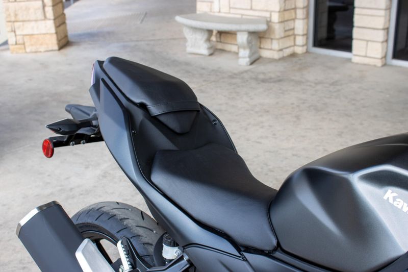 NEW 2026 KAWASAKI Z500 ABS Image 8