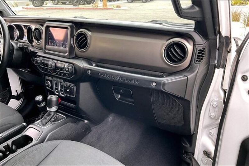 2021 Jeep Wrangler Sport SImage 16