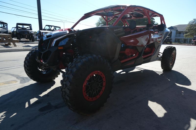 2025 Can-Am MAVERICK X3 MAX X RS TURBO RR WITH SMARTSHOX FIERY RED AND HYPER SILVERImage 5