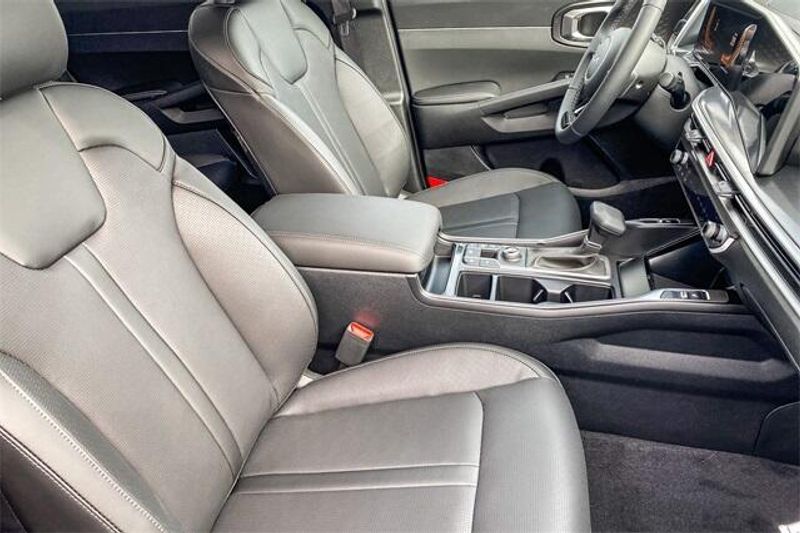 2025 Kia Sorento SImage 7