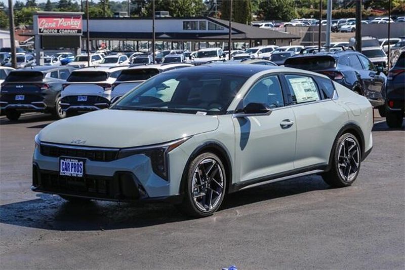 New 2025 Kia K4 GT-LineImage 12