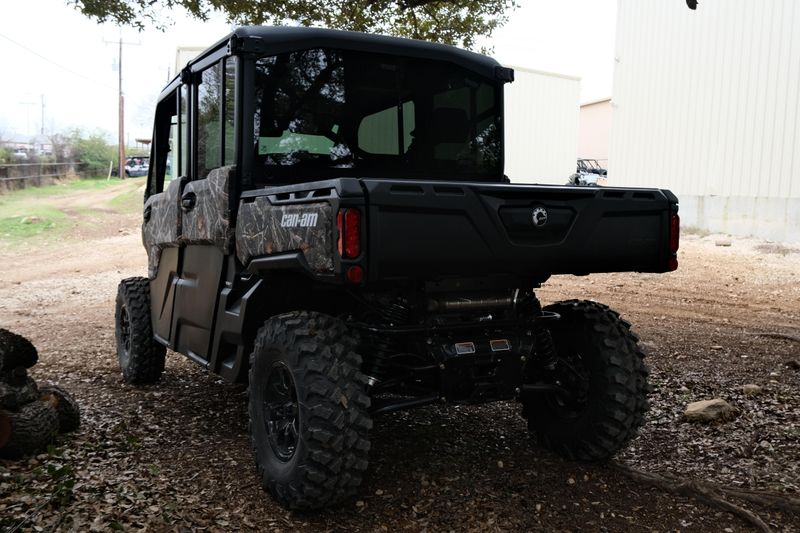 2025 Can-Am DEFENDER MAX LIMITED CAB HD10 WILDLAND CAMOImage 17