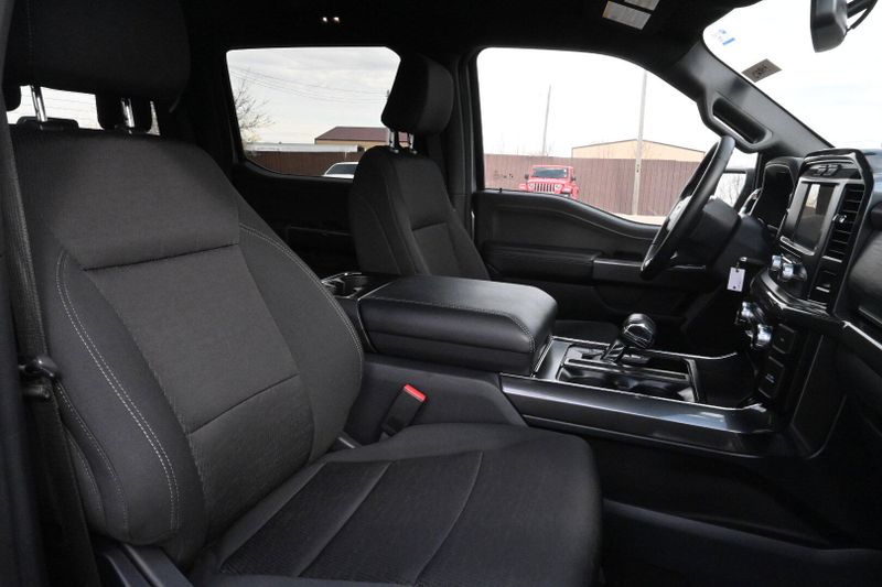 2023 Ford F-150 XLImage 16