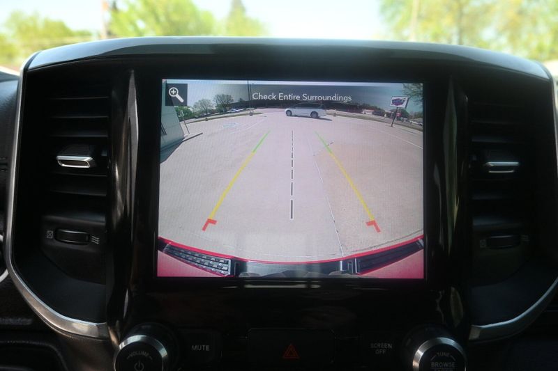 2021 RAM 1500 LaramieImage 25