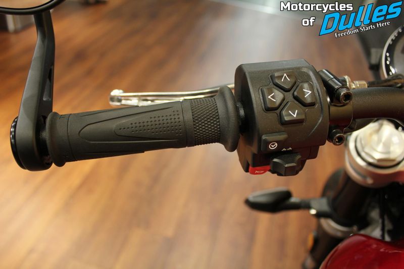 New 2025 Triumph Speed Twin 1200 Image 11