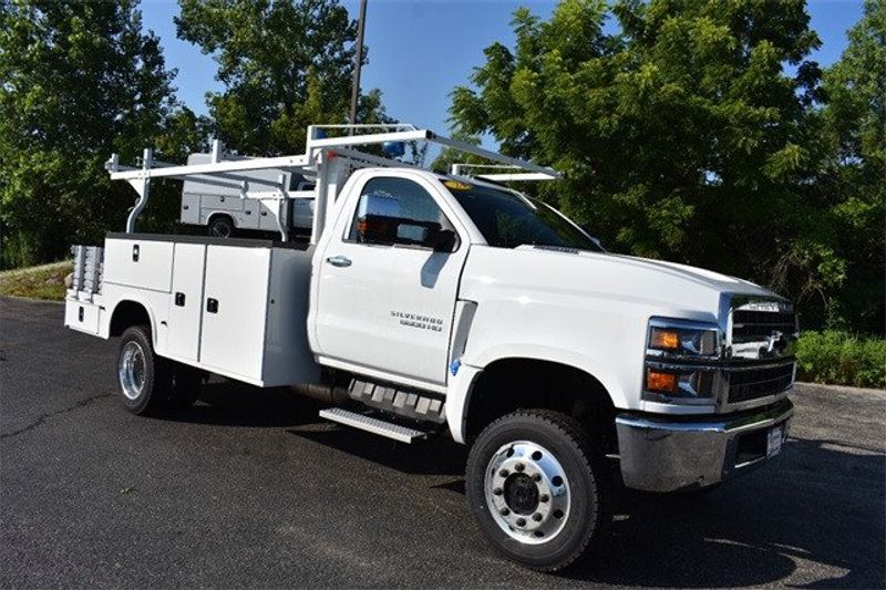 2023 Chevrolet Silverado 5500HD Work Truck in a Summit White exterior color and Dark Ash Seats With Jet Black Interior Accentsinterior. Raymond Auto Group 888-703-9950 raymonddeals.com 