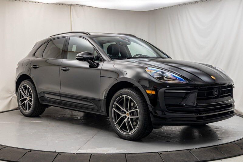 2024 Porsche Macan Image 7