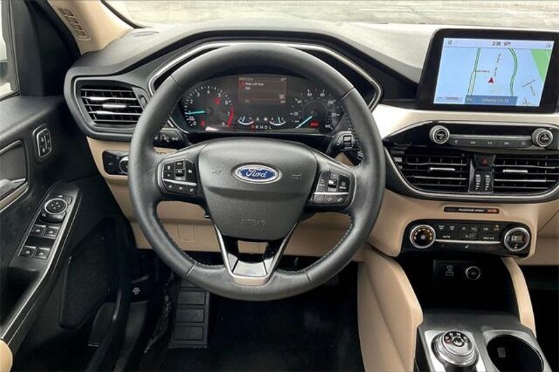 2020 Ford Escape SELImage 4