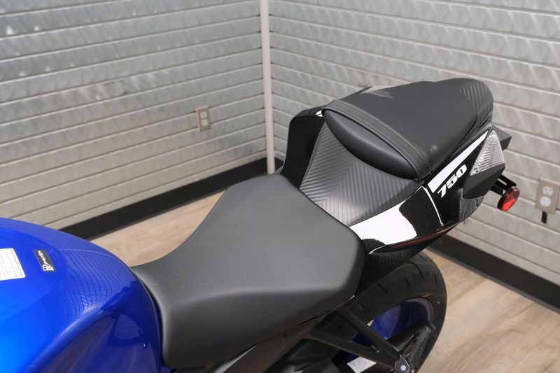 NEW 2026 SUZUKI GSXR750Z 40TH ANNIVERSARY EDITION Image 17