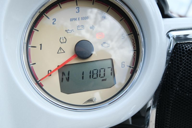 USED 2019 INDIAN MOTORCYCLE ROADMASTER Image 19