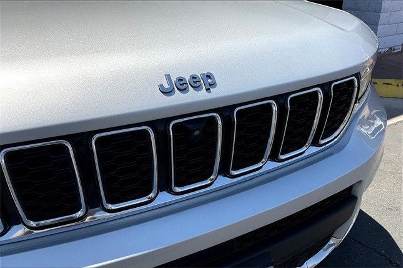 2021 Jeep Grand Cherokee L LimitedImage 29