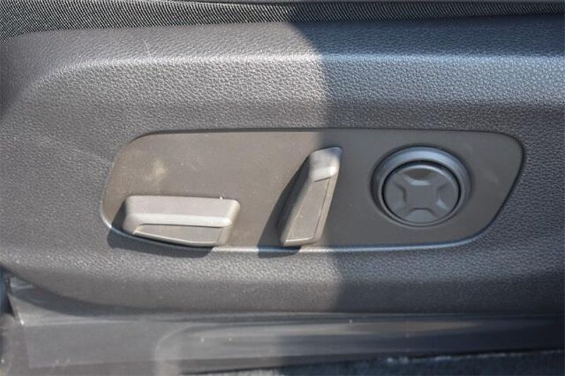 New 2025 Kia Carnival Hybrid SX PrestigeImage 27