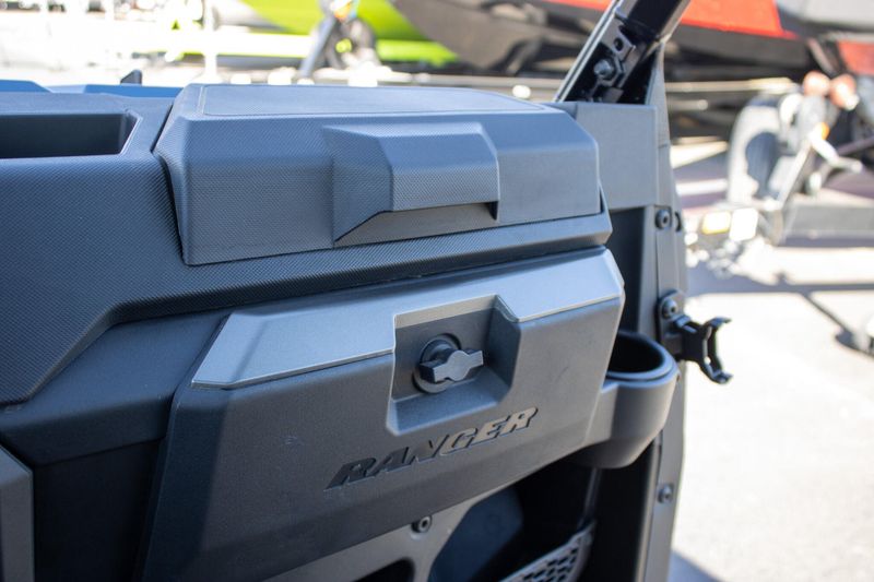 NEW 2025 POLARIS RANGER CREW XP 1000 PREMIUM Image 17