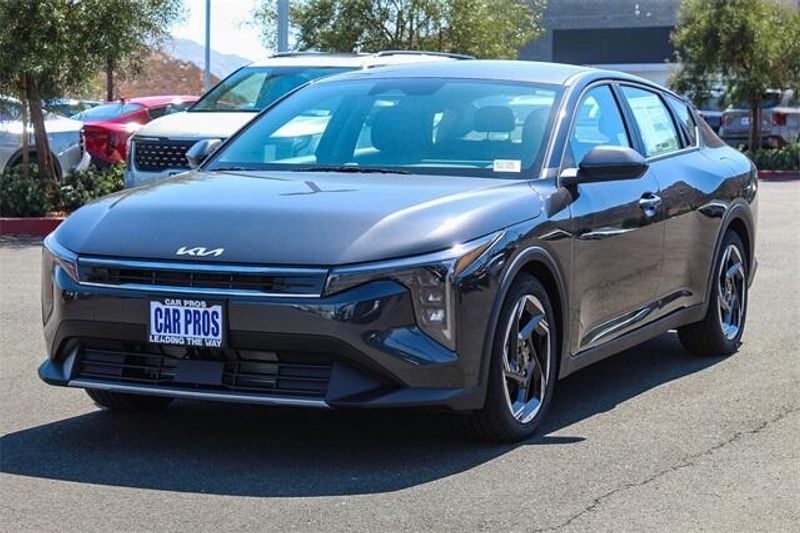 New 2025 Kia K4 EXImage 12