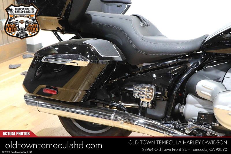 2022 BMW R 18 TRANSCONTINENTAL  in a BLACK STORM METALLIC exterior color. BMW Motorcycles of Temecula – Southern California 951-395-0675 bmwmotorcyclesoftemecula.com 