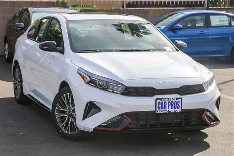 2024 Kia Forte GT-LineImage 2