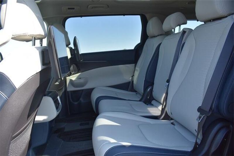 2025 Kia Carnival Hybrid SX PrestigeImage 23