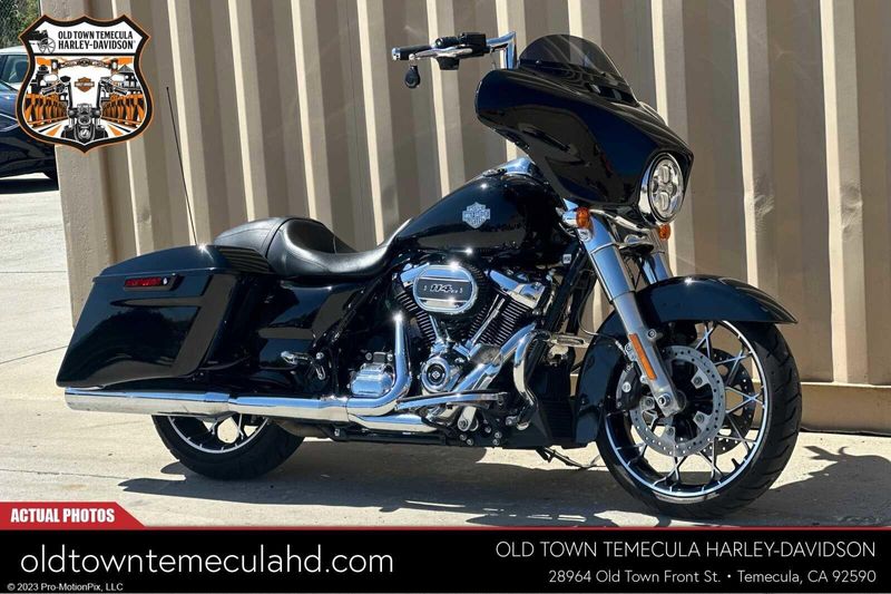 2022 Harley-Davidson Street Glide in a Black exterior color. BMW Motorcycles of Temecula – Southern California (951) 506-6903 bmwmotorcyclesoftemecula.com 