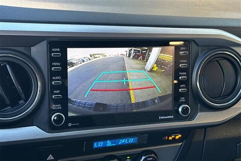 Used 2022 Toyota Tacoma Image 16