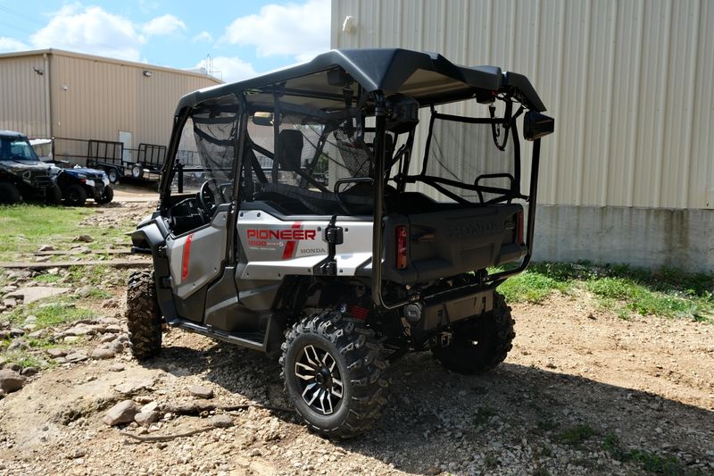 2025 Honda PIONEER 10005 TRAIL SE MATTE GRAY METALLIC Image 5