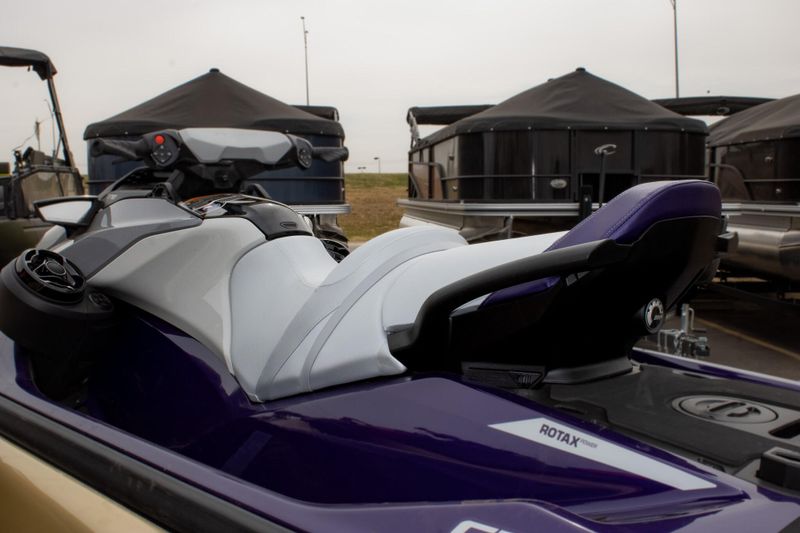 2025 SEADOO GTI SE 170 WITH SOUND SYSTEM IDF MIDNIGHT PURPLE Image 6