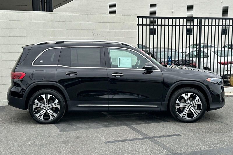 2024 Mercedes-Benz EQB 300Image 3
