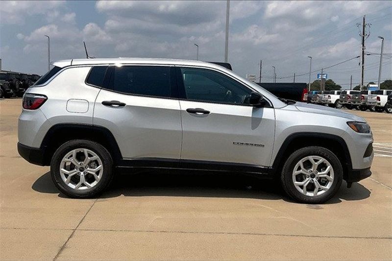 2025 Jeep Compass Sport 4x4Image 16