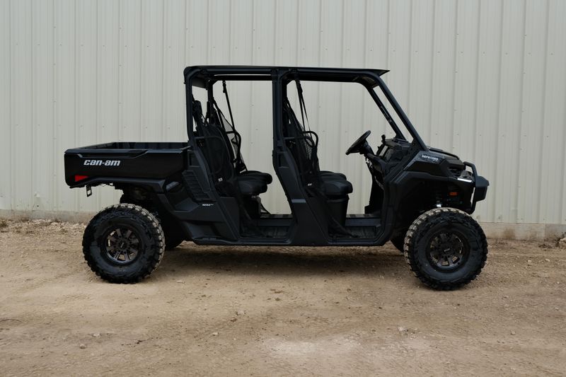 NEW 2026 CAN-AM DEFENDER MAX XT HD11 WITH 1025 INCH TOUCHSCREEN  in a STEALTH BLACK exterior color. Family PowerSports (877) 886-1997 familypowersports.com 