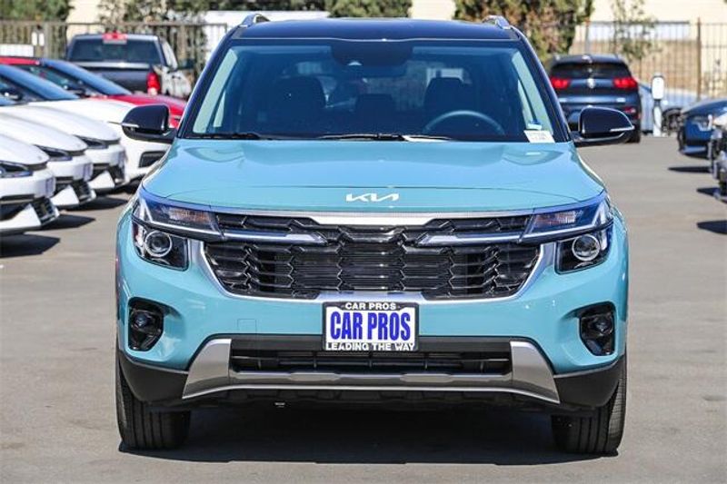 New 2025 Kia Seltos SImage 3
